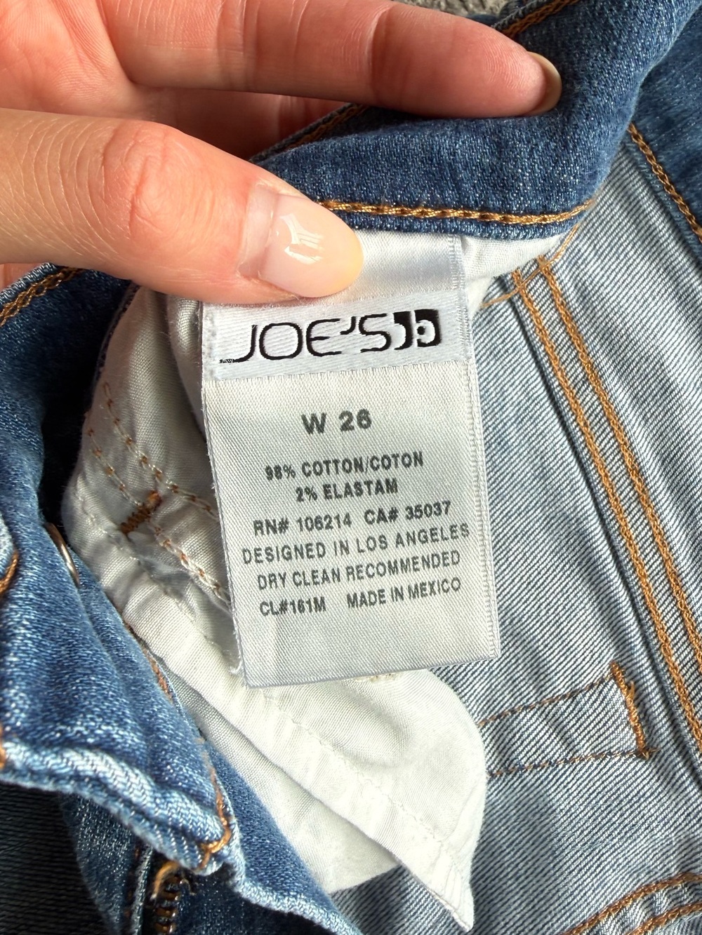 Joe’s Mid Rise Relaxed Skinny Crop Jeans | 26 - Picture 5 of 8